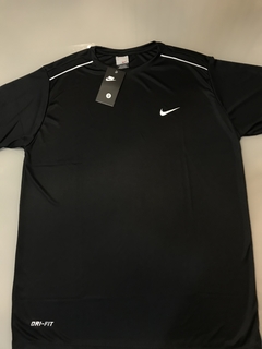 Camiseta dri-fit Nike preta