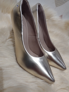 SCARPIN BRASILEÑA DOURADO na internet