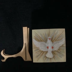 Imagem do Divino Espírito Santo Raiado em Gesso Pintada à mão ideal presente de batismo para mesa (SUPORTE NÃO INCLUSO)