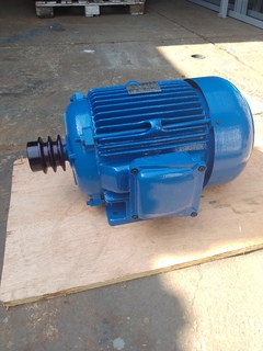Motor Eberle 7,5 cv trifásico de baixa - loja online