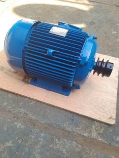 Motor Eberle 7,5 cv trifásico de baixa