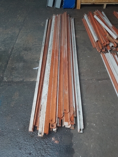 Cantoneiras 1,5" x 1/4
