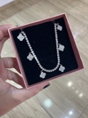 Colar van cleef prata