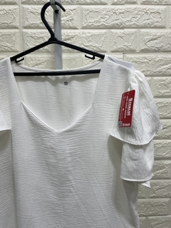Blusa Bali na internet