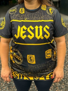 CAMISETA JESUS TORCIDA - comprar online
