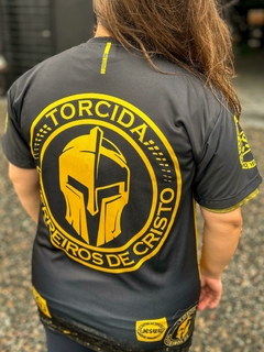 CAMISETA JESUS TORCIDA na internet