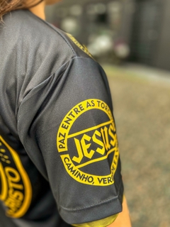 CAMISETA JESUS TORCIDA - loja online