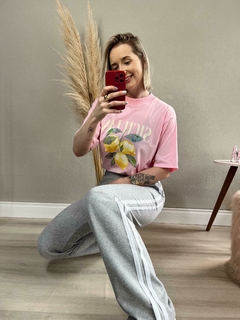 CALÇA TRACK PANTS LOVIN na internet