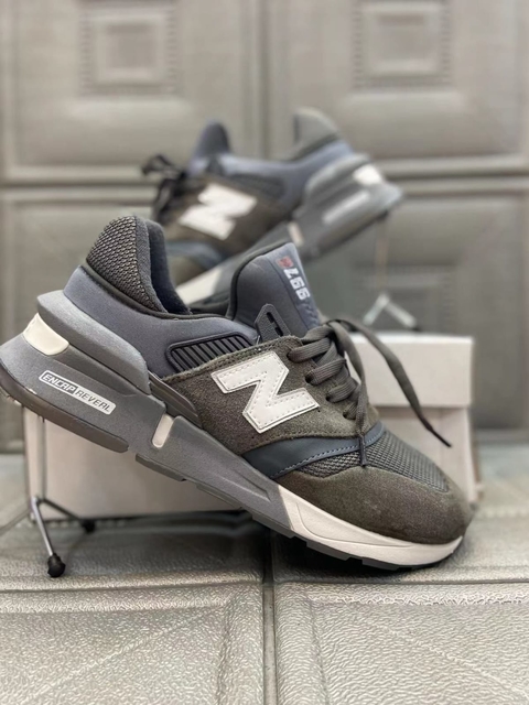 New Balance 997