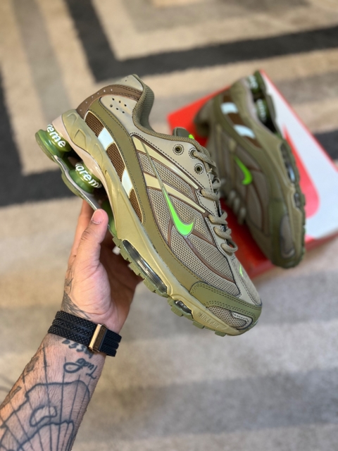 NIKE SHOX / SUPREME GREEN