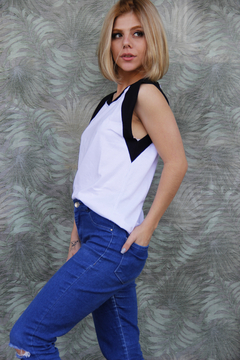 REGATA RAGLAN BRANCO / PRETO - comprar online