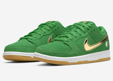Tênis Dunk Low SB Patrick's Day