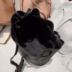 Bolsa Saco Transversal Feminina Casual Trabalho Faculdade Cor:Preto na internet