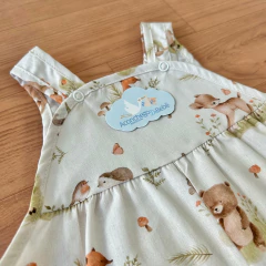 Jardineira Juju Estampa Bichinhos