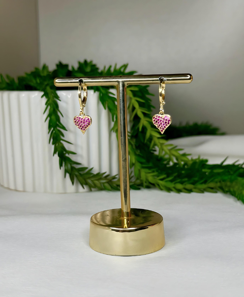 BRINCO ARGOLINHA CORAÇÃO CRAVEJADO