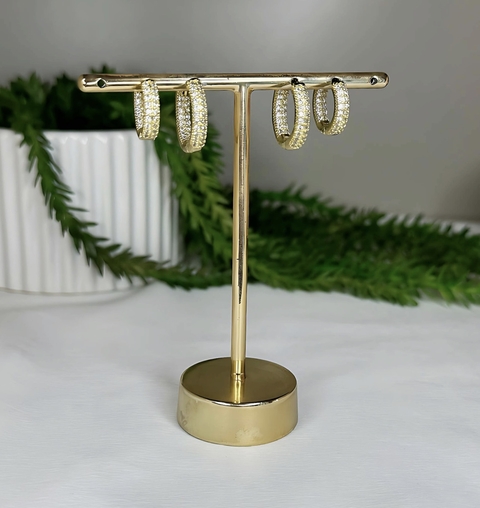 DUPLA DE BRINCOS ARGOLINHA CRAVEJADA DENTRO