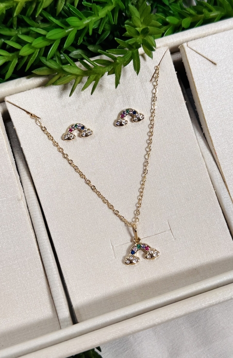 CONJUNTO INFANTIL NUVEM COLORIDA