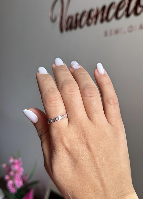 ANEL CORAÇÕES VAZADOS REGULÁVEL