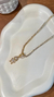 CHOCKER RIVIERA FINA C/ PINGENTE FILHA LUXO
