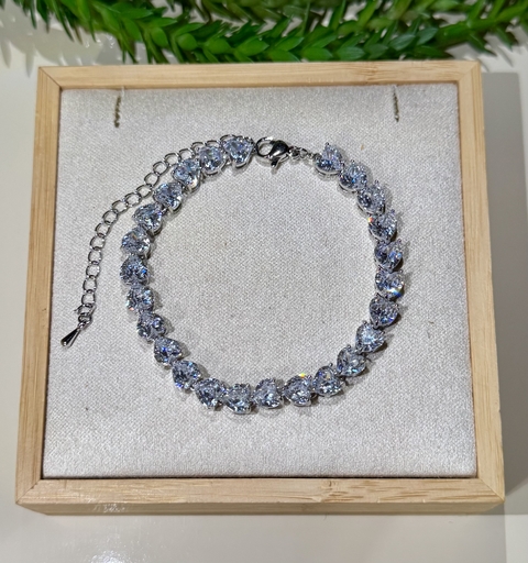 PULSEIRA PEDRAS CORAÇÕES LUXO