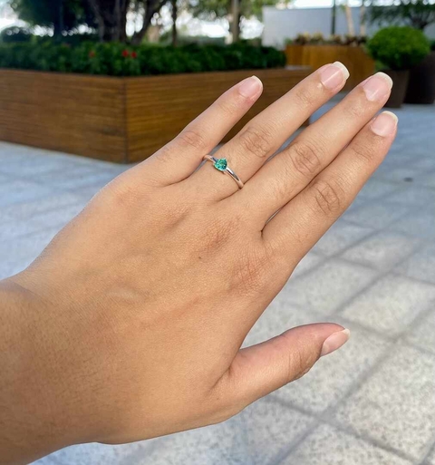 ANEL PEDRA TRIANGULO