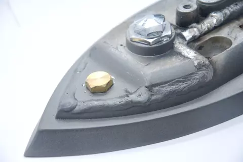 Bases y/o resistencias para plancha de gravedad.