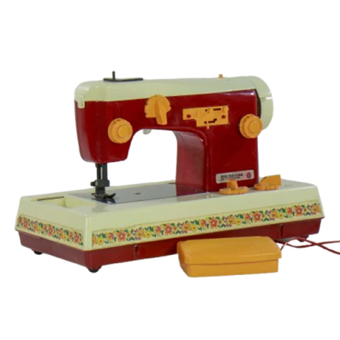 Antiga máquina de costura infantil da Estrela (2735)