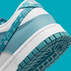 Dunk Low Paisley Blue - NWM Sneakers
