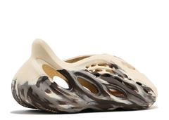 YEEZY Foam RNNR Cream Clay en internet