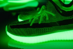Yeezy 350 "Glow"
