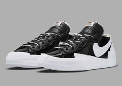 Blazer Low X Sacai Black en internet