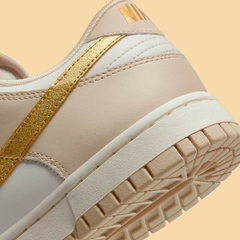 Dunk Low Metallic Gold - tienda en línea