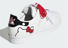 Adidas Superstar Hello Kitty en internet