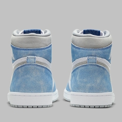 Jordan 1 High Hyper Royal