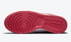 Imagen de Dunk Low Archeo Pink Womans