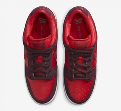 Dunk Low SB Cherry - NWM Sneakers