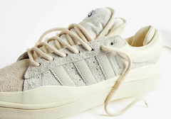 Adidas X Bad Bunny Campus Light en internet