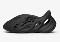 Yeezy Foam RNR Carbon