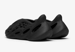 Yeezy Foam RNR Carbon - NWM Sneakers