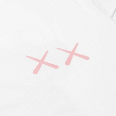T-Shirt Kaws Uniqlo en internet