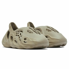 Yeezy Foam RNNR Stone Salt - comprar en línea