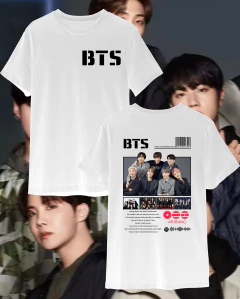 Remera BTS en internet