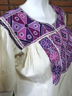 Blusa bordada a mano Mod. Ejutla con bordados Multicolor Unitalla - comprar en línea