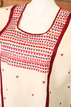Blusa Tacuate bordada a mano Beige multicolor Unitalla en internet