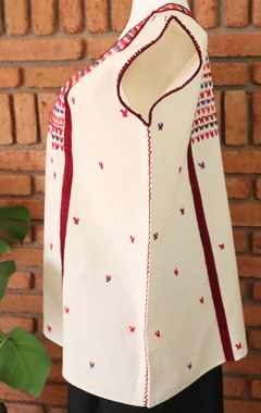 Blusa Tacuate bordada a mano Beige multicolor Unitalla - Lari Moda