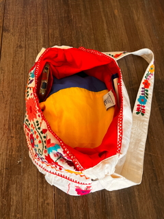 Imagen de Bolsa Bordada a Mano, Renacer Mexicano Mod. Hipper Manta