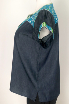 Blusa De Mezclilla Mod Greca Bordado De Ejutla Talla Mediana - Lari Moda