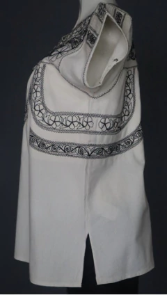 Blusa Hecha A Mano Beige/negro Talla Chica - comprar en línea