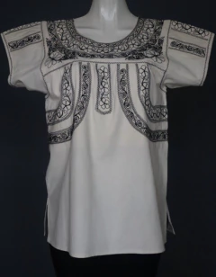 Blusa Hecha A Mano Beige/negro Talla Chica