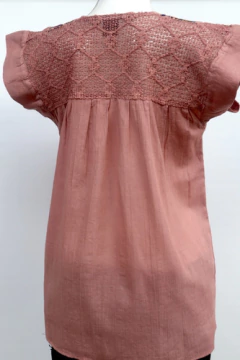 Imagen de Blusa Bordada A Mano Mod. Geranio Unitalla